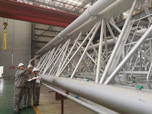 東鼎公司優(yōu)化生產(chǎn)布局 300平方米生產(chǎn)空間新規(guī)劃與6套泵塔存儲龍門架全面投用，助力橡膠防塵套制造效率提升